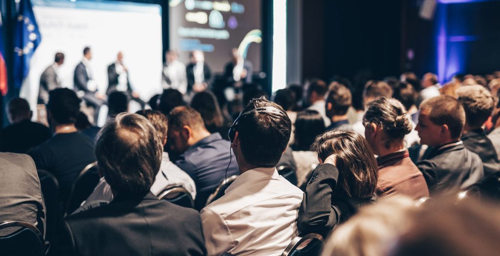 round,table,discussion,at,business,conference,meeting,event..,audience,at